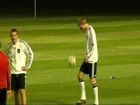 La selección alemana realiza su último entrenamiento antes del choque con España