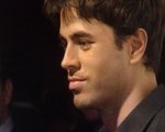 Enrique Iglesias acusado de atropello