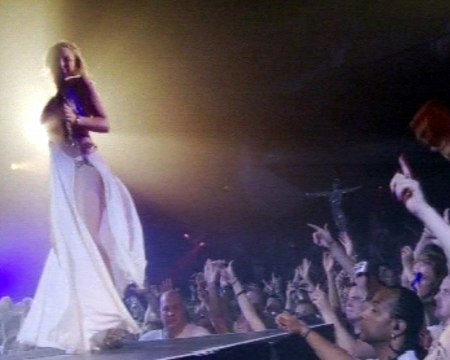 Kylie Minogue lanza su nuevo disco en Ibiza