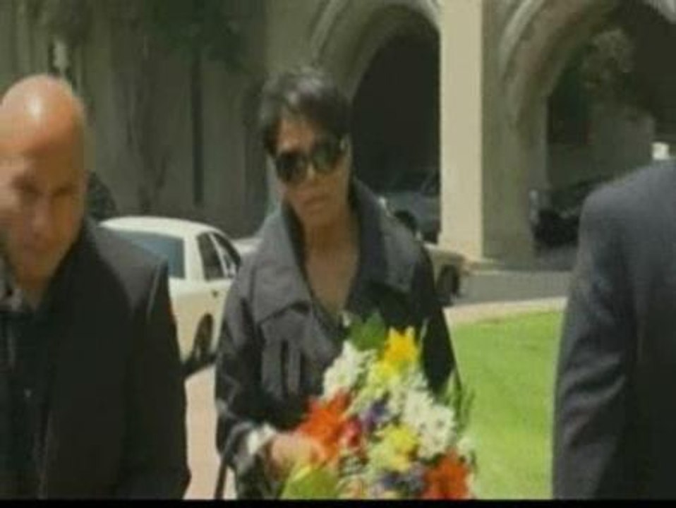 Flores para Michael Jackson al cumplirse un año de su muerte