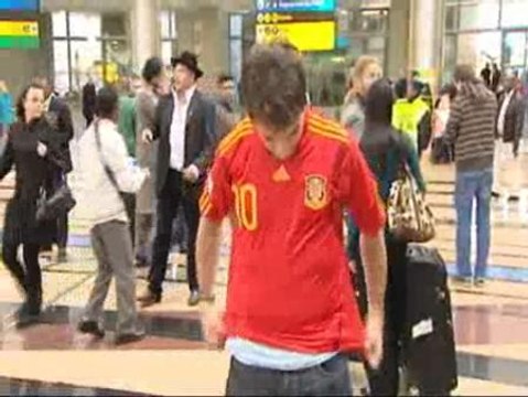 La afición española llega a Sudáfrica para animar a la Roja