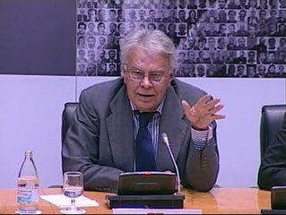 Felipe González: "Cuando las cosas van mal, militancia pura y dura"