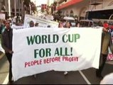 Protestas en Durban contra los organizadores del Mundial