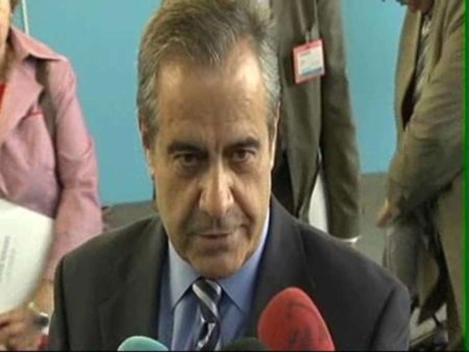 Corbacho dice que más que "abaratar" el despido, la reforma laboral lo "aligerará"