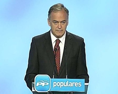 PP propone prohibir la precampaña electoral