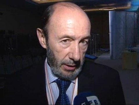 Rubalcaba: Es una operación contra una mafia conocida de crimen organizado