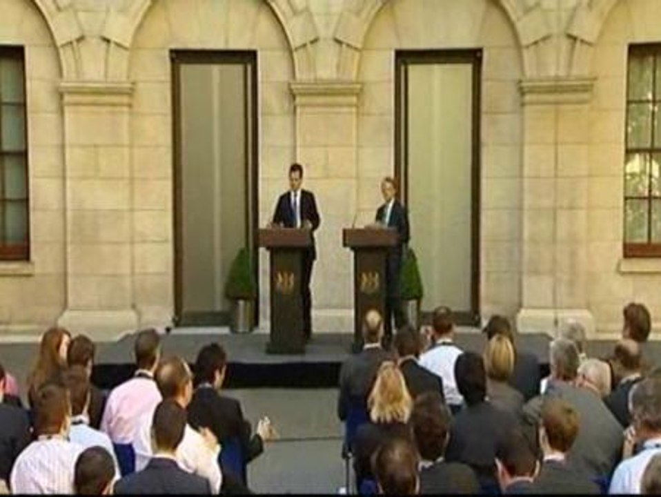 El Gobierno británico anuncia un recorte de más de 7.200 millones de euros