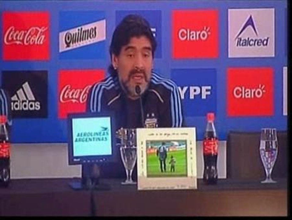 "Messi está haciendo méritos para entrar en la historia futbolística"