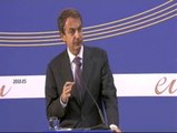 Zapatero no dará marcha atrás en la congelación de las pensiones