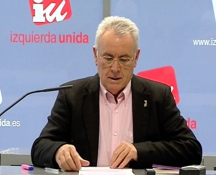Izquierda Unida pide un referéndum para que se decida sobre el 'tijeretazo'