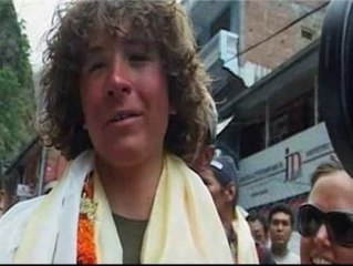 Un adolescente norteamericano se convierte en el más joven en escalar el Everest