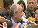 El gobernador del Banco de España aplaude la decisión del Gobierno de reducir el déficit