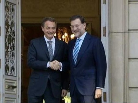 Zapatero y Rajoy, juntos en Moncloa