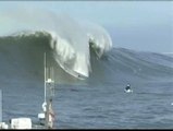 El sudafricano Grant 'Twiggy' Baker corona las olas gigantes del año