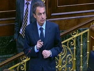 Zapatero defiende la "plena legitimidad" del Constitucional