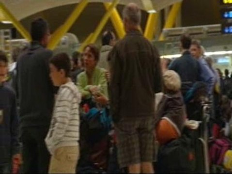 Continúa el caos en Barajas