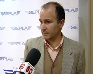 "Reanudar vuelos pero con seguridad"