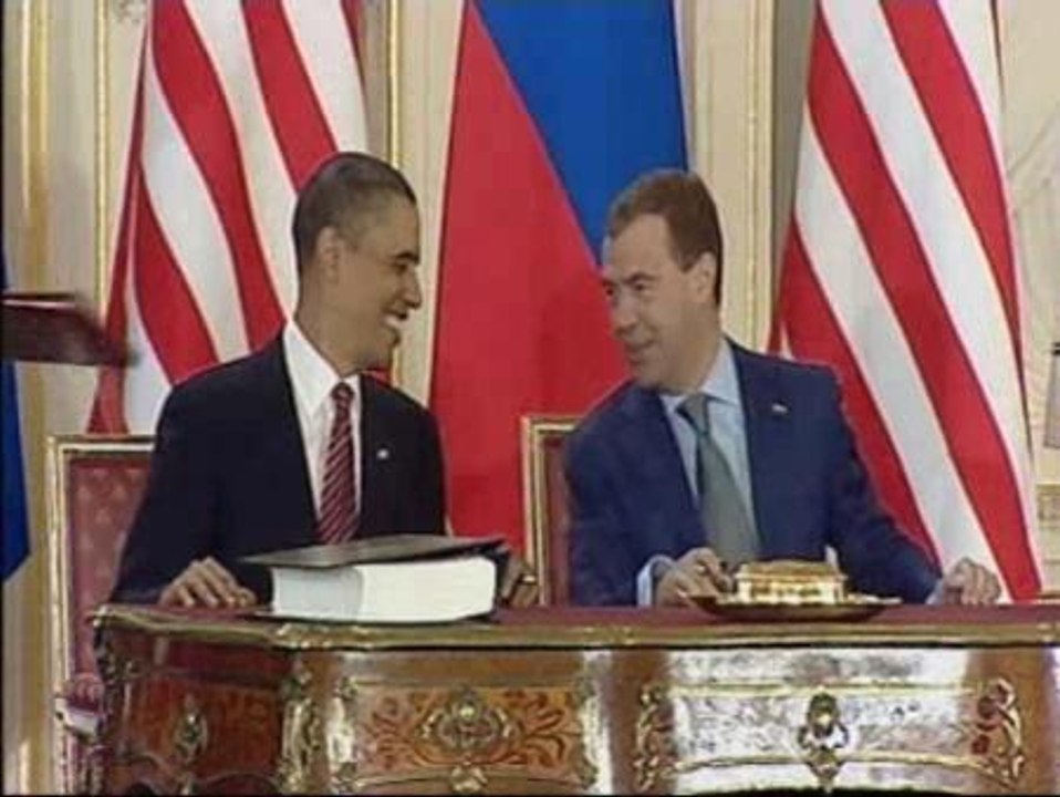 EEUU y Rusia firman el nuevo tratado de reducción de armas nucleares