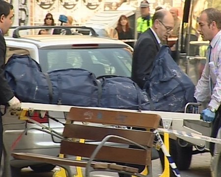 Encuentran dos cadáveres en un incendio