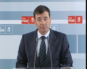 Tomás Gómez sospecha de Aguirre