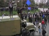 Al menos 17 muertos en las protestas contra el Gobierno en Kirguistán