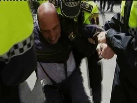 Los vecinos del barrio del Cabañal contra los derrumbes