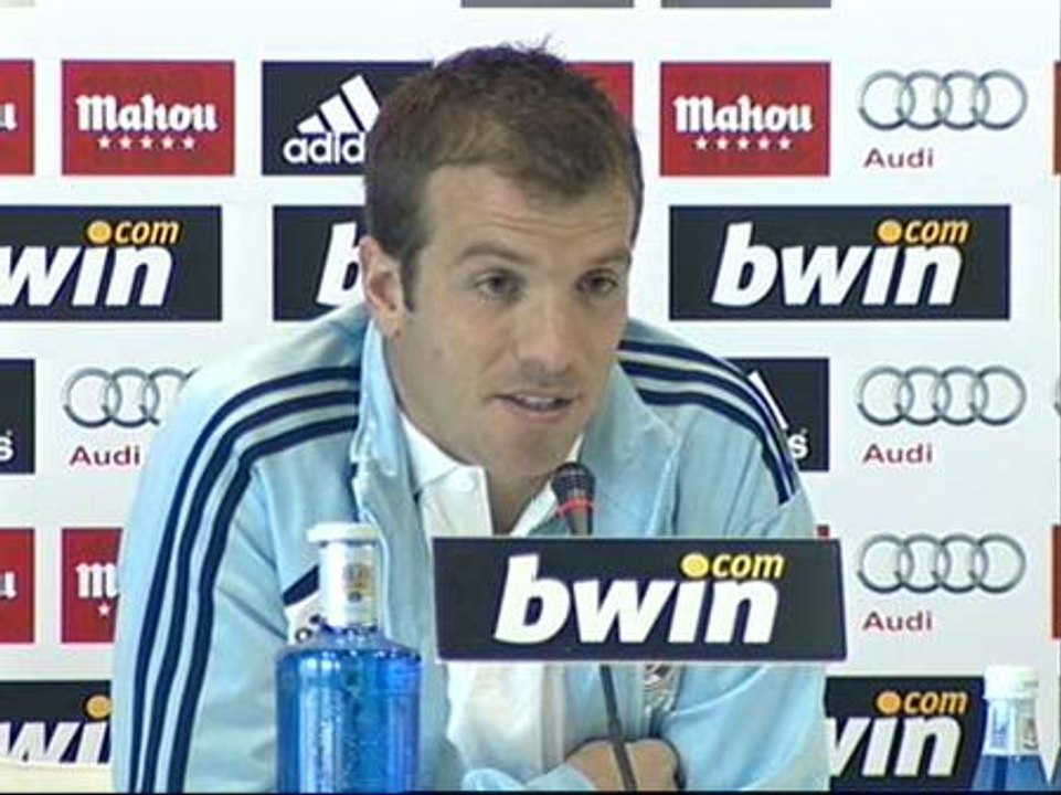 Van der Vaart: "Si queremos ganar la Liga tenemos que ganar todos los partidos"