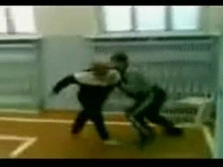 Imágenes de la agresión a una profesora en Rusia