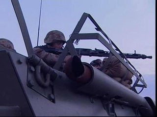 Defensa investiga la muerte de un civil al paso de un convoy español