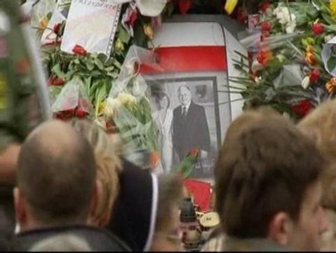 Polémica en Polonia por el lugar en el que será enterrado Kaczynski