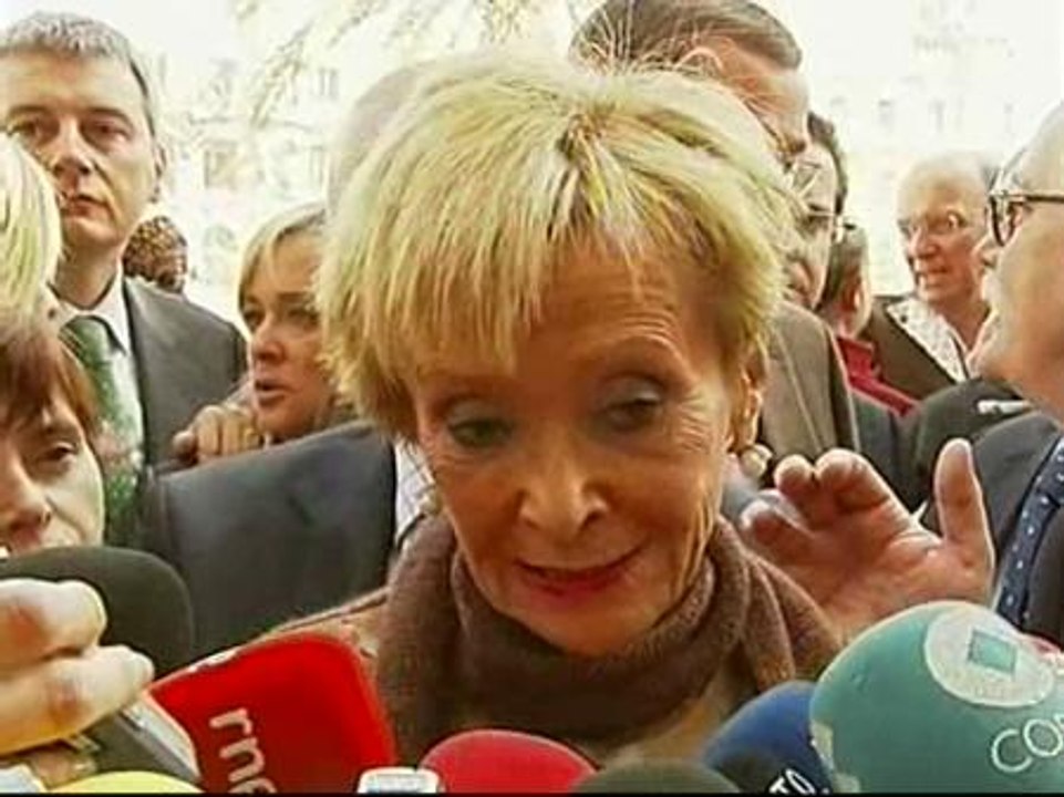De la Vega responde a Sevilla que seguirá trabajando para el Gobierno para superar la crisis