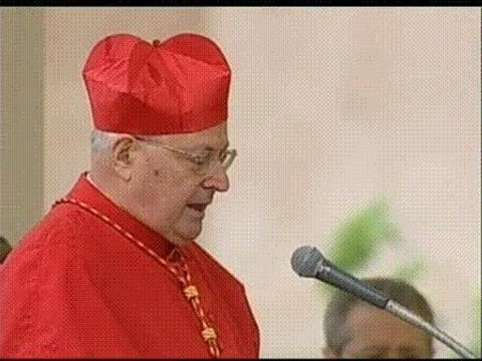 Sodano insta a los fieles a no dejarse influenciar por los "chismorreos" sobre el escándalo de abusos sexuales