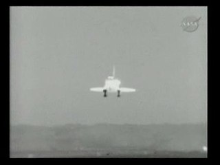 Aterriza en Florida a pesar del mal tiempo