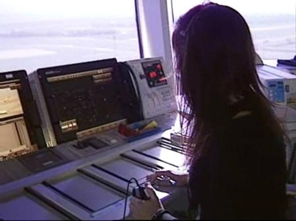 Los controladores aéreos podrían llevar a cabo una huelga encubierta en Semana Santa