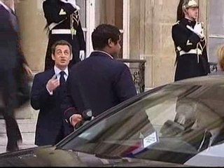 Sarkozy resta importancia a la ausencia de Obama en Madrid en Mayo