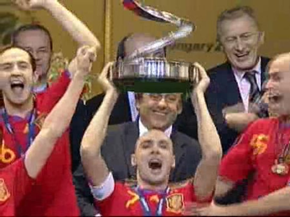 Los campeones de Europa ya están en España