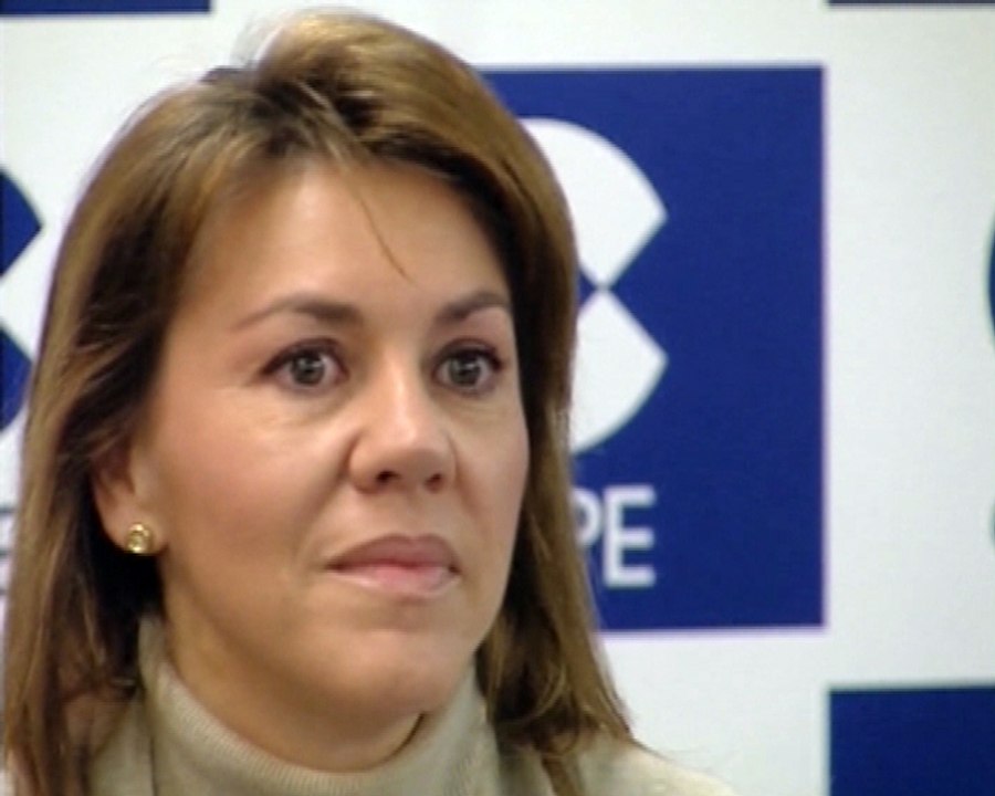 Cospedal no descarta una moción de censura