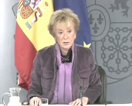 Gobierno mantiene la ayuda a los parados