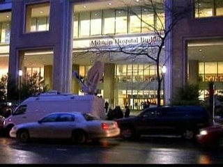 Clinton, operado de urgencia del corazón