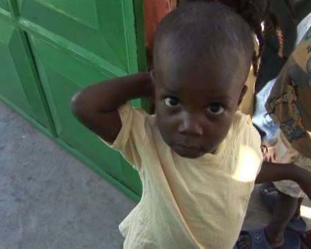 Familias a la espera de adopciones en Haití