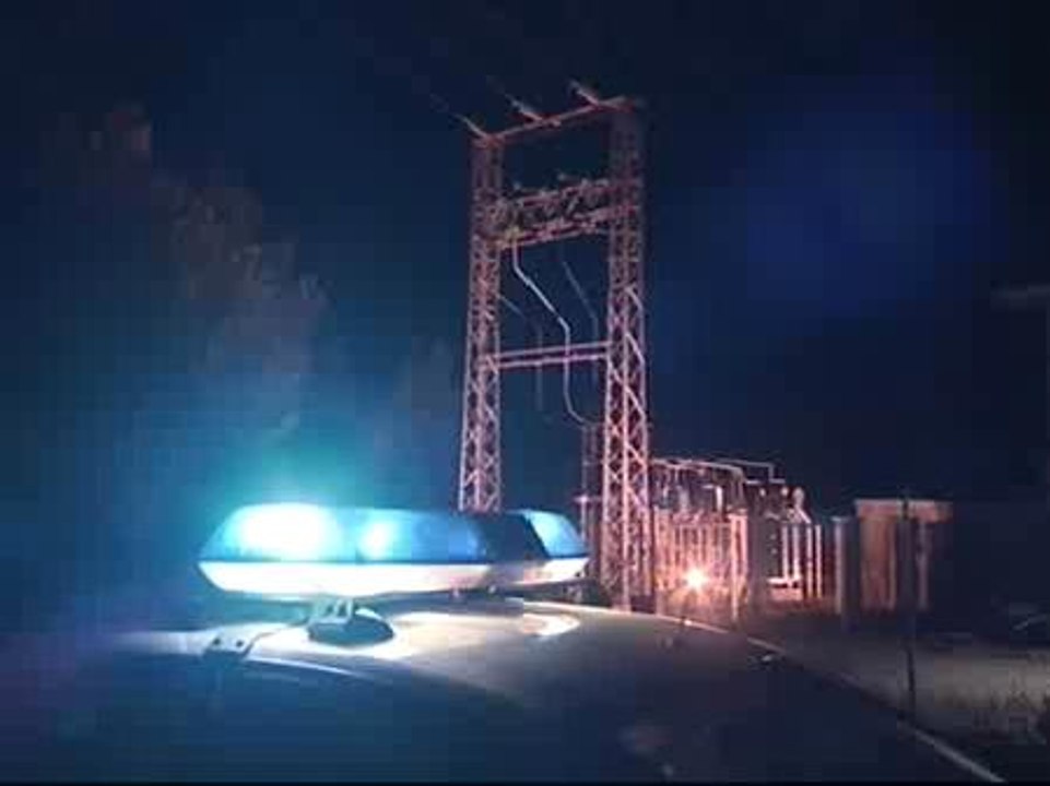 En libertad provisional un policía acusado de asesinar a su pareja