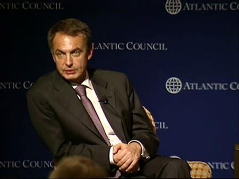 Zapatero defiende ante los empresarios de EE.UU. la solvencia de España