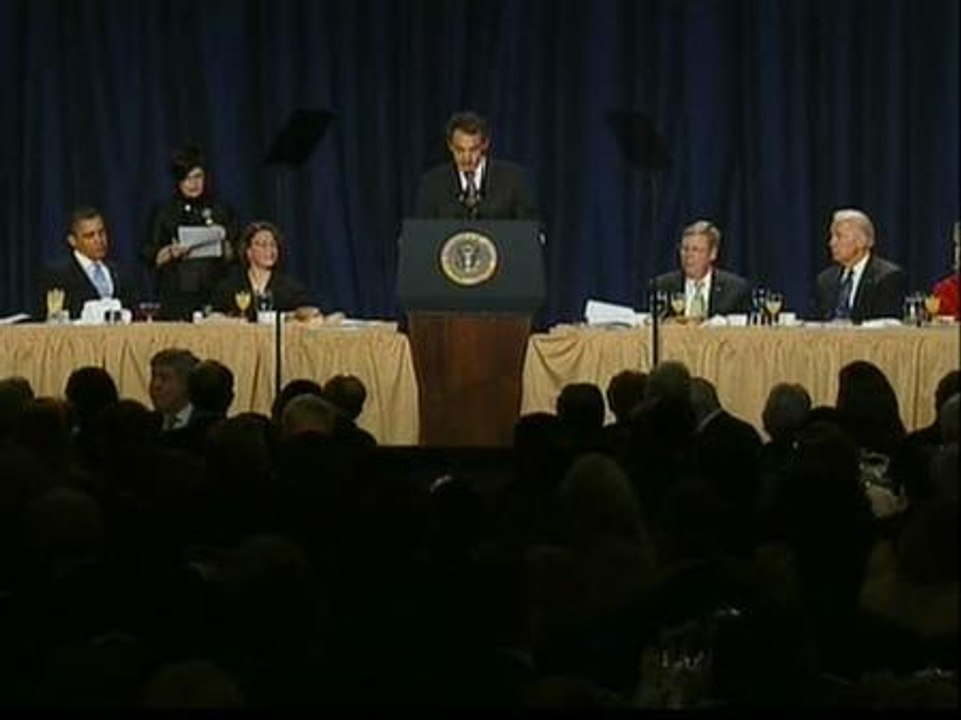 Zapatero dedica su oración en Washington a los parados y a los "jornaleros pobres"