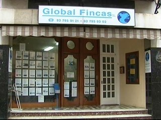 Multa de 1.200 euros a una inmobiliaria por rótulos y contratos sólo en castellano