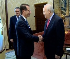 Encuentro entre Moratinos y el embajador EEUU