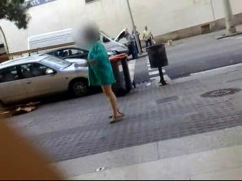 Dos mujeres atemorizan con peleas y gritos continuos a sus vecinos en Barcelona