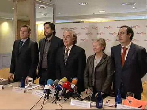 Las entidades de gestión de derechos de autor califican de oportunista e intrusivo el informe de la CNC