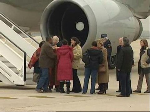 Regresan a casa tras sobrevivir a la tragedia