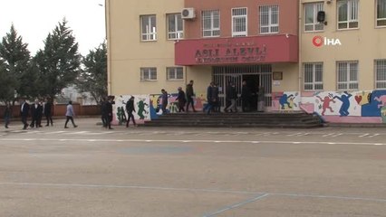 İlklerin Kadını Fatma Şahin İlk Oyu Kullandı