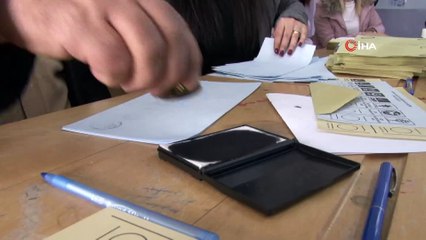 Milli Eğitim Bakanı Ziya Selçuk, oyunu kullandı